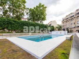 Dúplex, 146.00 m², près de bus et de train