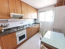 Pis, 99.00 m², حافلة قرب والقطار, جديد تقريبا