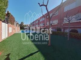 Houses (terraced house), 181 m², almost new, Zona