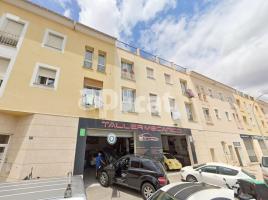Piso, 64.00 m², cerca de bus y tren, seminuevo