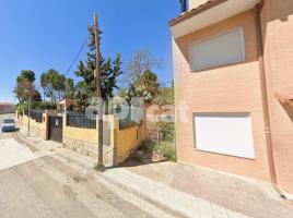  (unifamiliar adossada), 162.00 m², حافلة قرب والقطار, جديد تقريبا