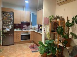 Piso, 50.00 m², cerca de bus y tren