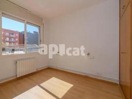 Piso, 70.00 m², cerca bus y metro