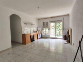 Flat, 94.00 m², near bus and train