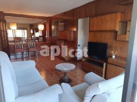 Piso, 107.00 m², cerca de bus y tren