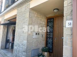 Casa (unifamiliar aislada), 168.00 m², cerca de bus y tren, seminuevo