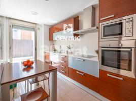 Houses (terraced house), 182 m², almost new, Zona