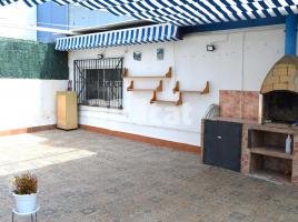 Àtic, 67.00 m², in der Nähe von Bus und Bahn