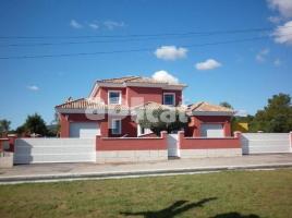 Houses (villa / tower), 425.00 m², almost new, Calle del Déu Amon-Ra