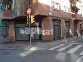 Business premises, 243.00 m², Calle d'Enric Prat de la Riba