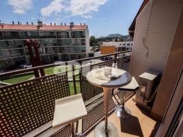 Flat, 129.00 m², near bus and train, almost new, Calle Amadeu Vives