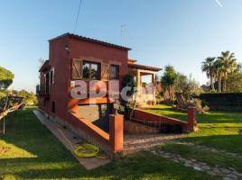 Houses (detached house), 295.00 m², almost new