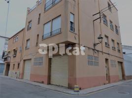 Propiedad vertical, 358.00 m², cerca de bus y tren