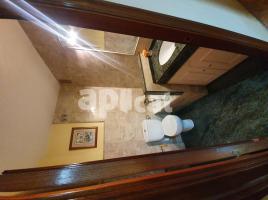 Flat, 125.00 m², near bus and train, Calle Sant Isidre