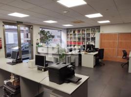 Office, 445.00 m², near bus and train, almost new, Calle d'Hurtado