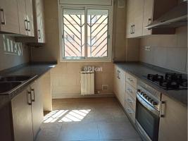 Flat, 60.00 m², almost new