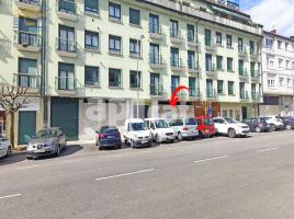 , 223.00 m², جديد تقريبا, Avenida Brañas