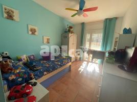 Houses (terraced house), 130.00 m², almost new