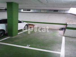 For rent parking, 9.00 m², almost new, Calle de la Igualtat, 21