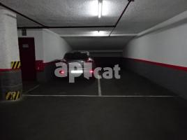 For rent parking, 26.00 m², Calle de París